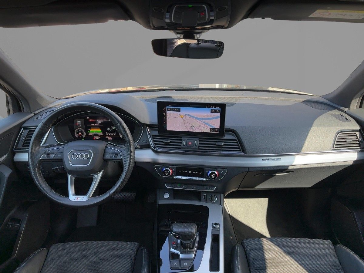 Audi Q5 TFSI e S line 50 quattro S tronic AHZV Matrix