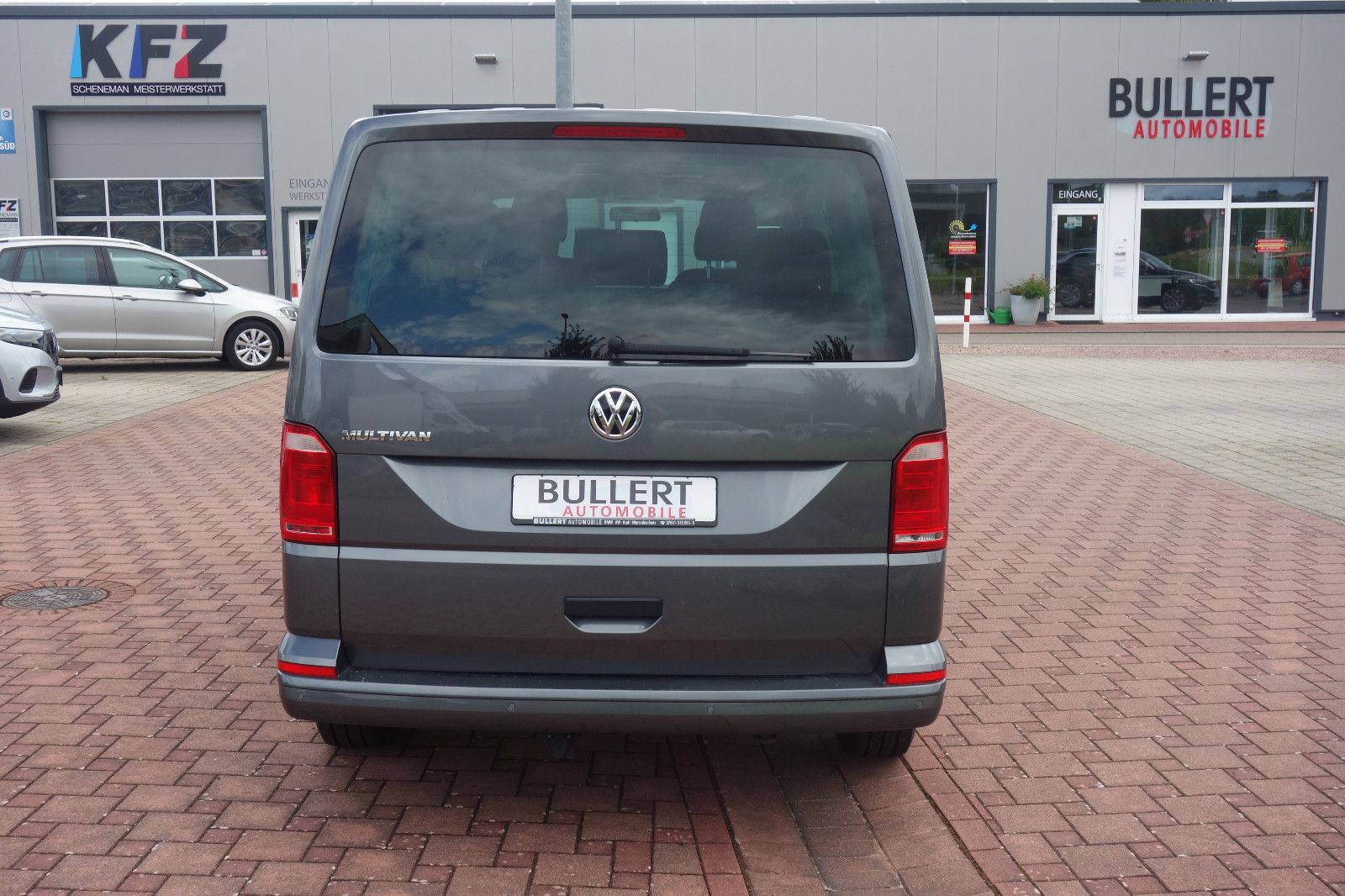 Volkswagen T6 Multivan - Samsaru's Car Outlet