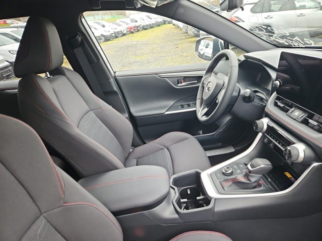 Toyota RAV 4 Plug-in-Hybrid Teamplayer (XA5)