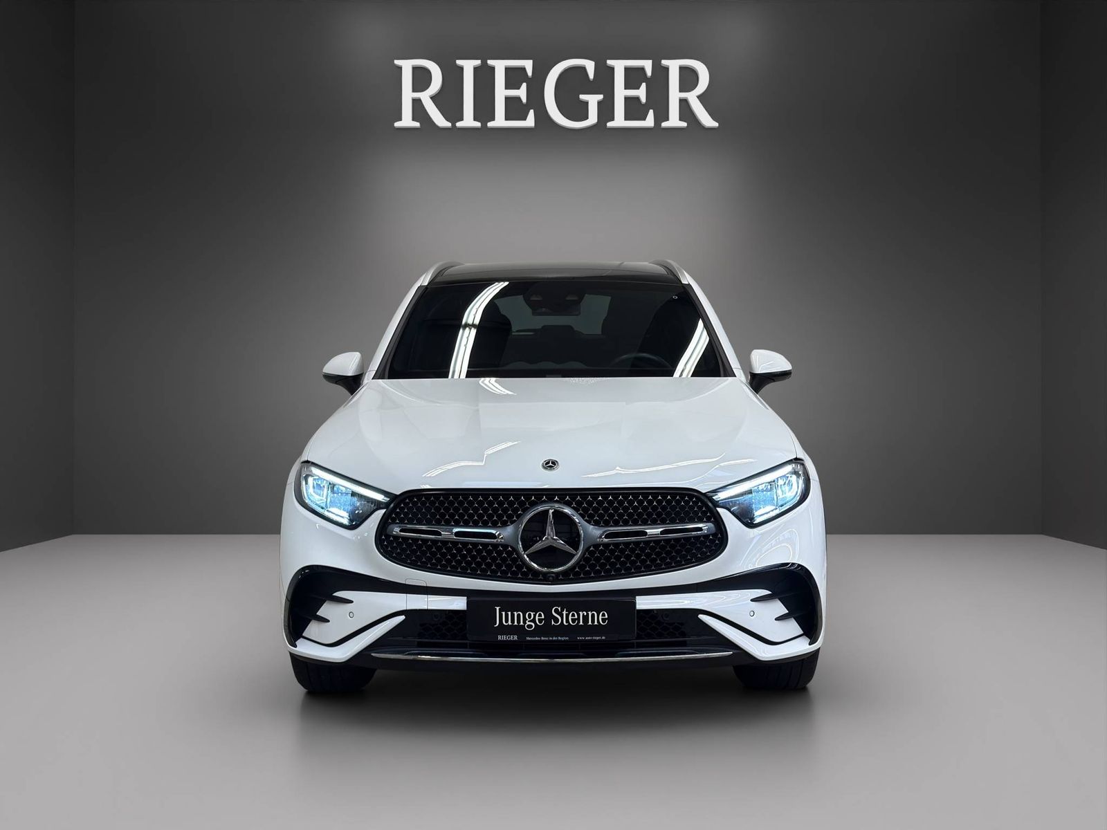 Mercedes-Benz GLC 300 4M AMG-PLUS*PANO-SHD*AHK*20"*360°-Kamera