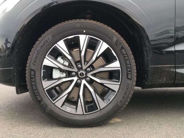 Volvo XC60 B4 Diesel AWD Plus Dark StandHZG AHK-klappb