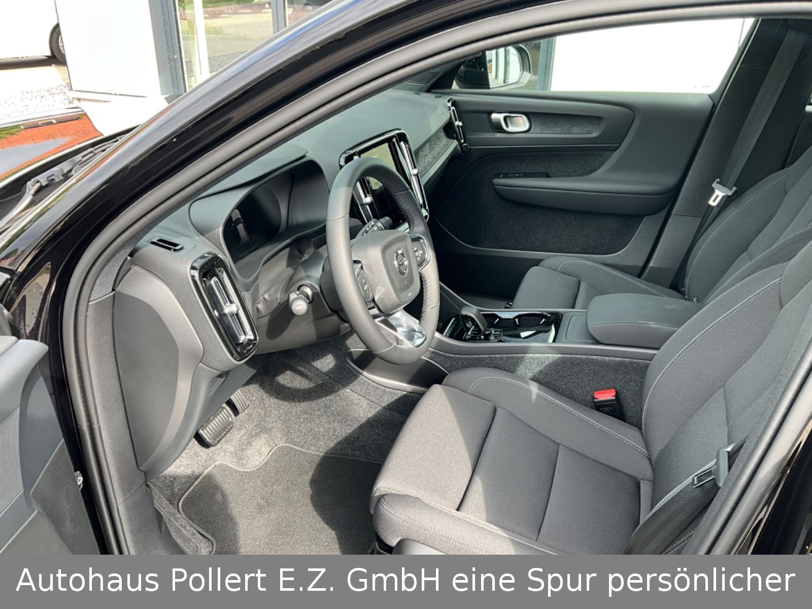 Volvo XC40 Pure Electric Plus