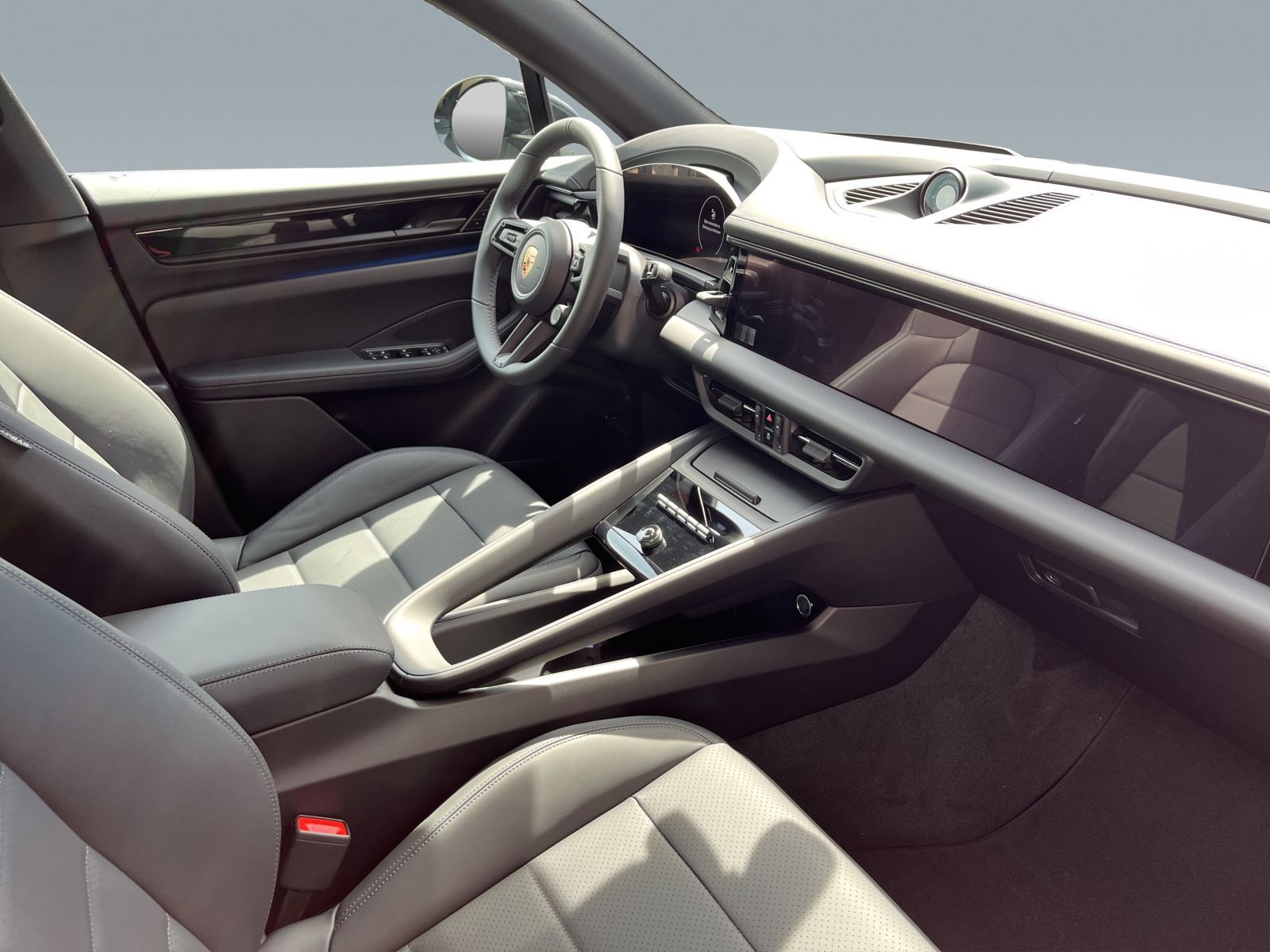 Porsche Macan 4 Pano.,Head-Up,PASM,Servo+,BOSE,InnoDrive