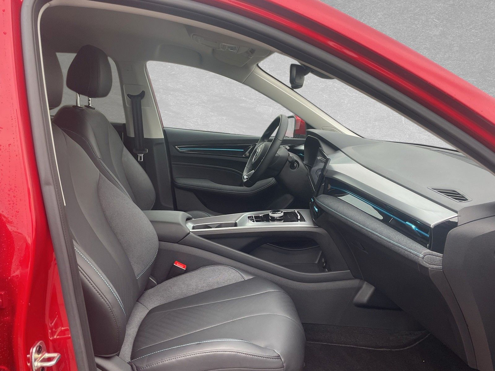 MG5 Luxury 61 KWh ACC LED