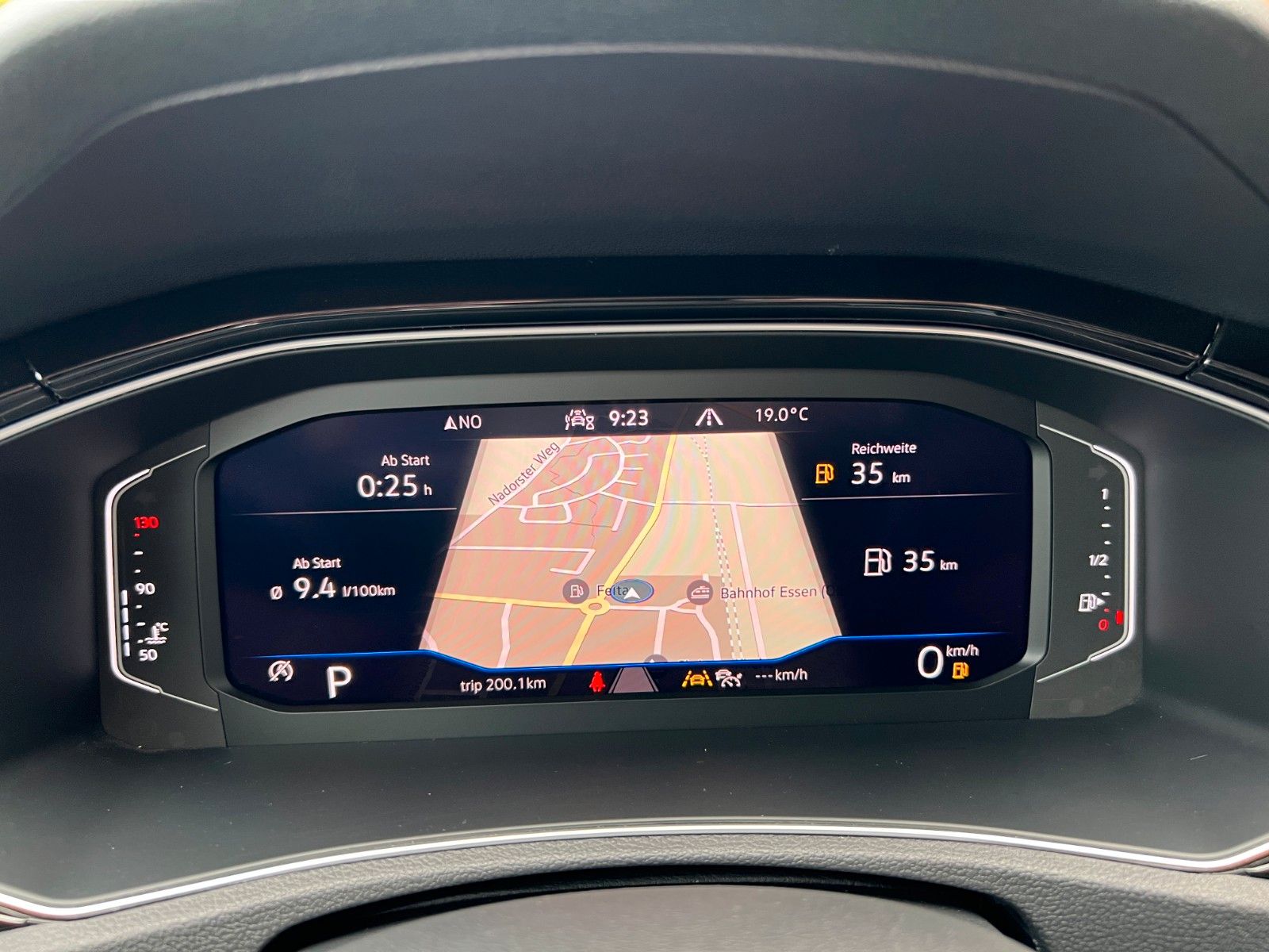 Volkswagen T-Roc 1.5TSi DSG Black - Samsaru's Car Outlet