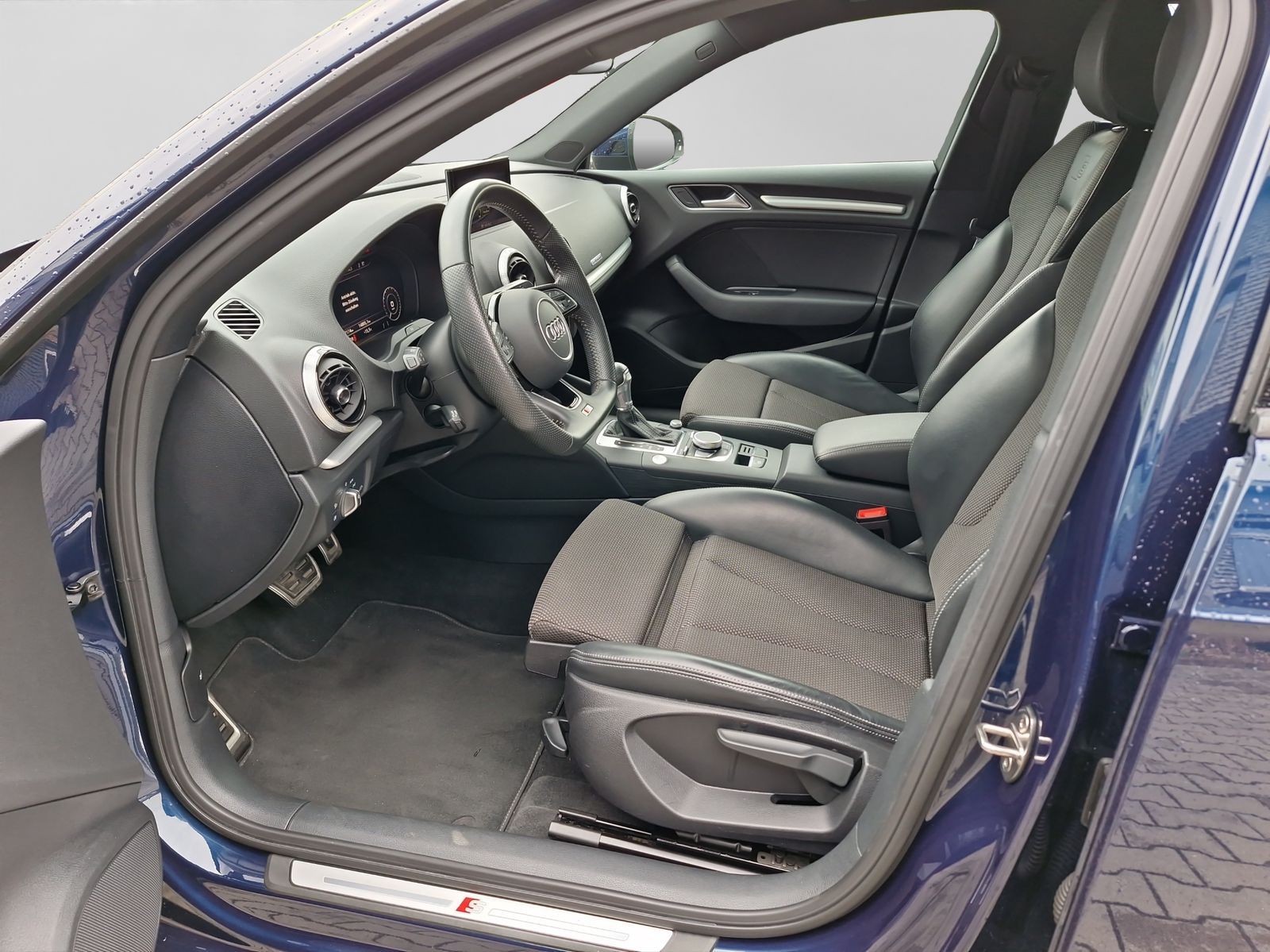Audi A3 Sportback 40 TFSI e-tron S line - Samsaru's Car Outlet