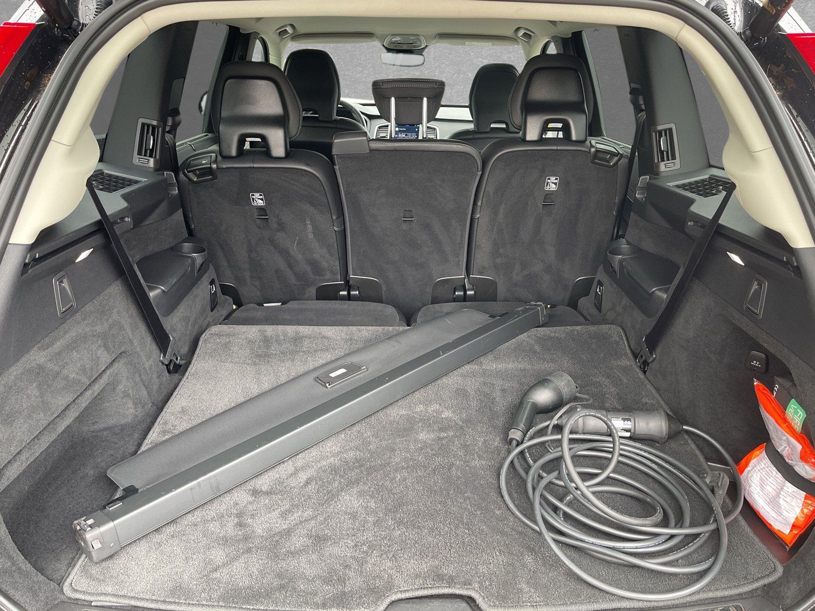Volvo XC90 Recharge T8 AWD Plus+AHK+Licht Paket