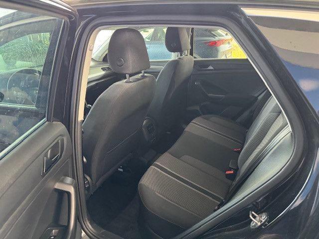 Volkswagen T-ROC Style R-line - Samsaru's Car Outlet