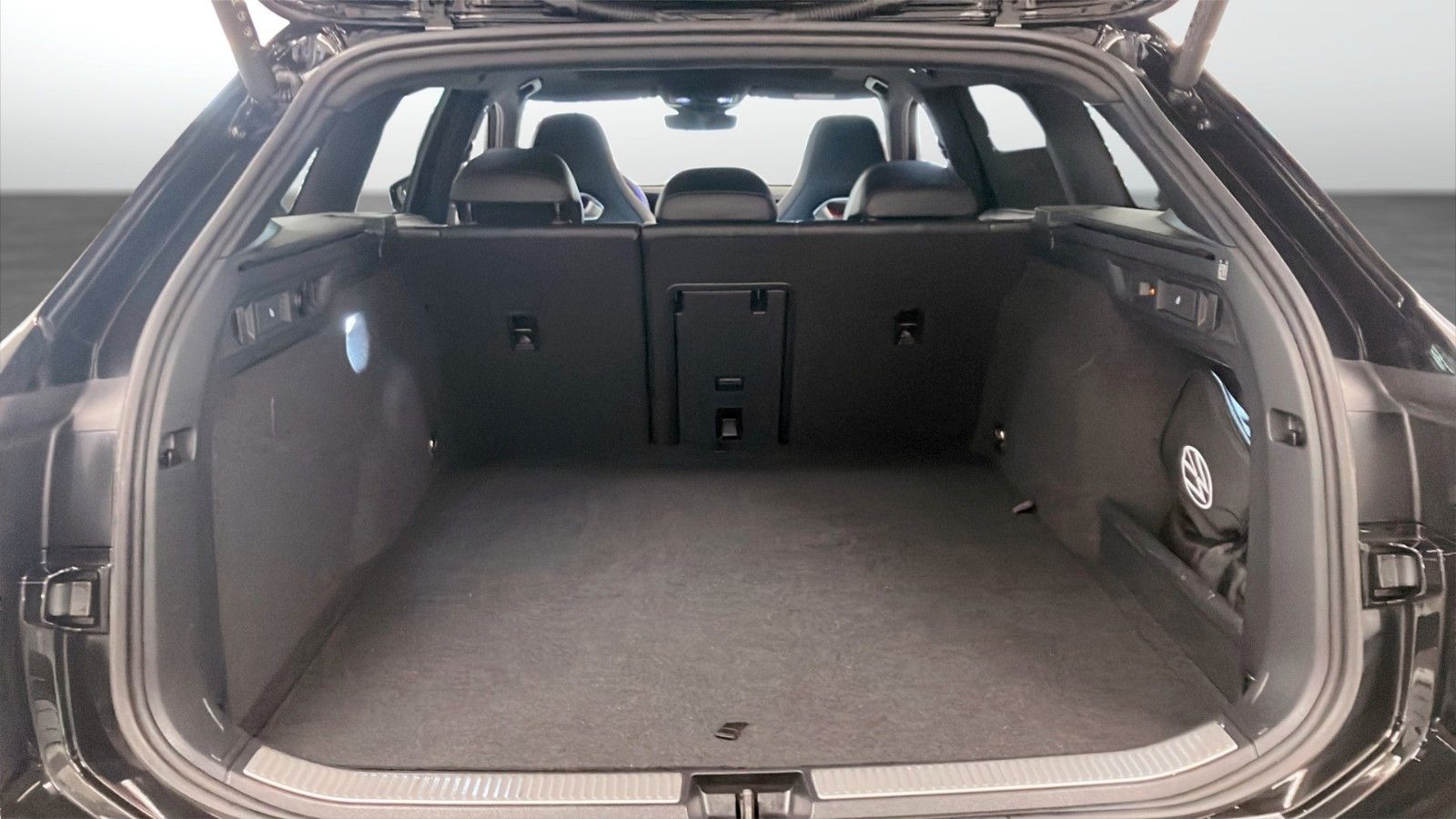 Volkswagen Passat Variant 1.5 TSI eHybrid 200 kW R-Line