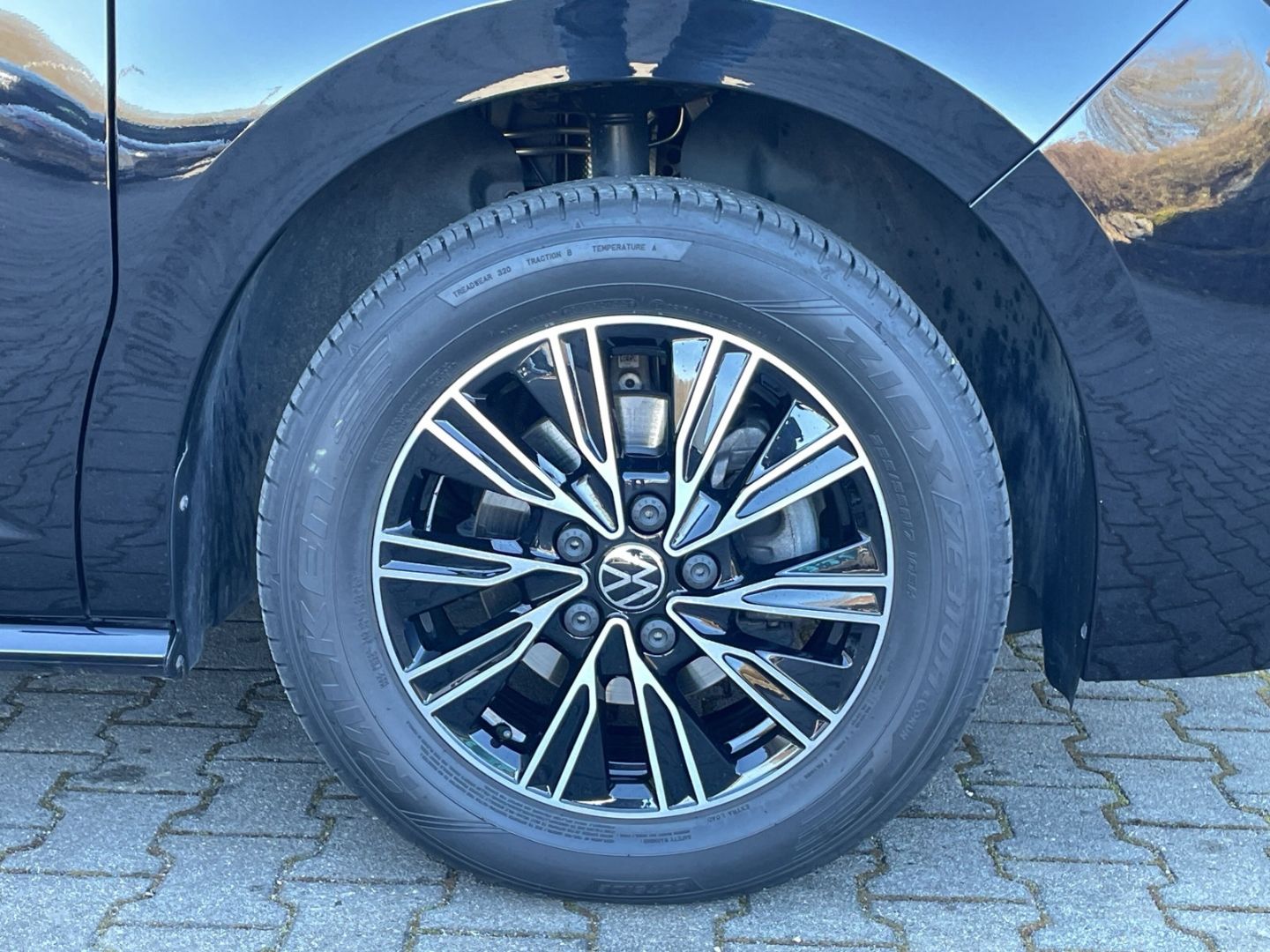 Volkswagen T7 Multivan 2.0 TDI DSG - Samsaru's Car Outlet