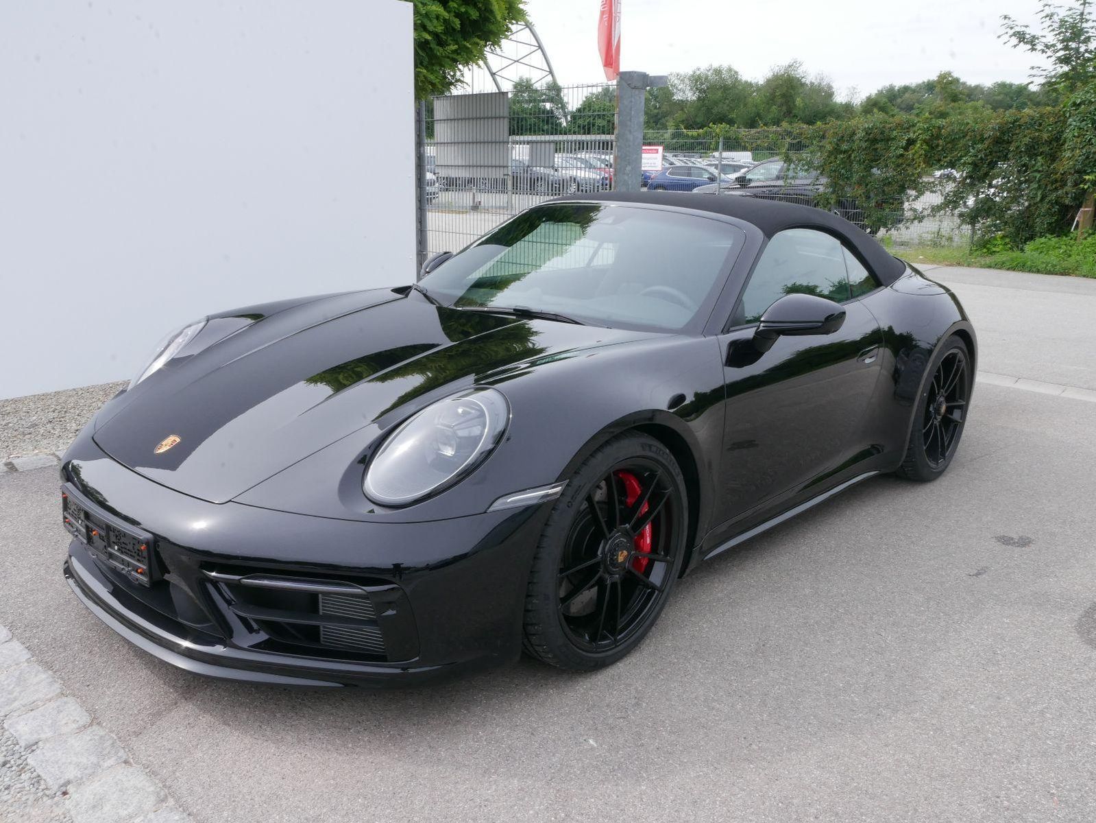Porsche 911 Carrera GTS - Samsaru's Car Outlet