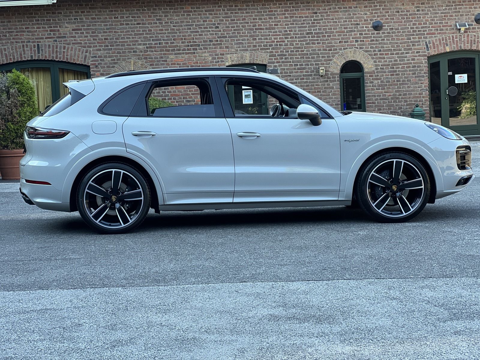 Porsche Cayenne E-Hybrid Platinium Edition H-LENKUNG*MAT