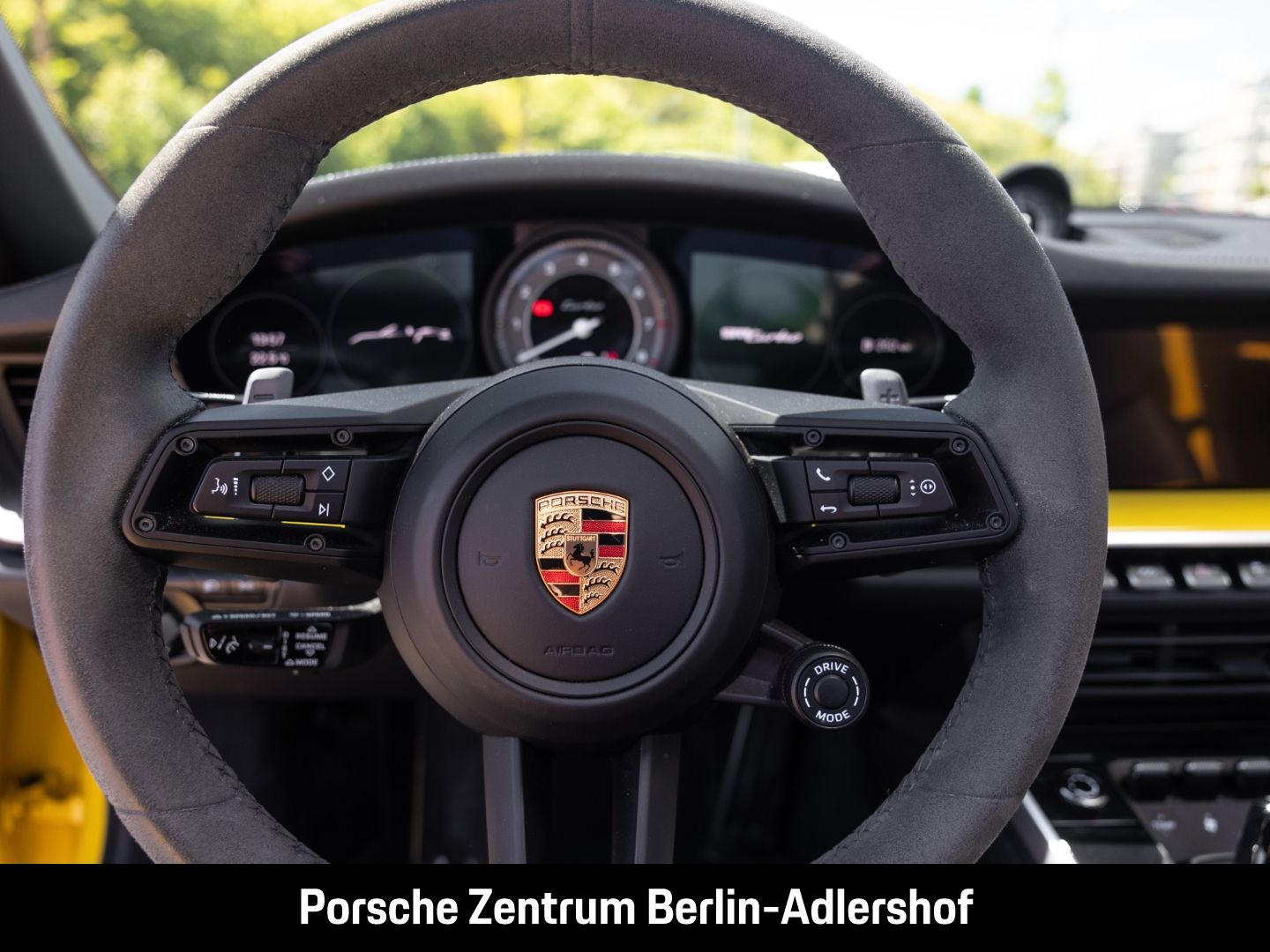 Porsche 992 911 Turbo Cabriolet Burmester Liftsystem-VA