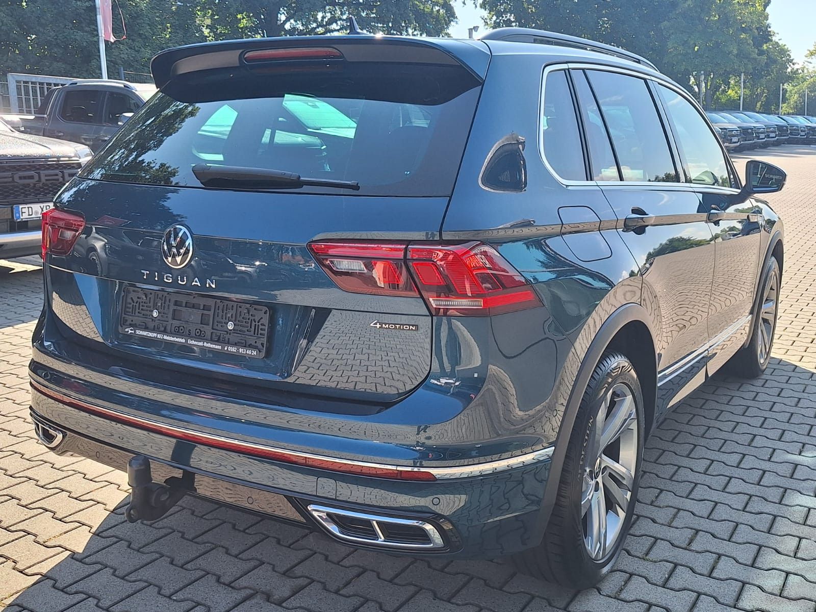 Volkswagen Tiguan R-Line 4Motion DSG - Samsaru's Car Outlet