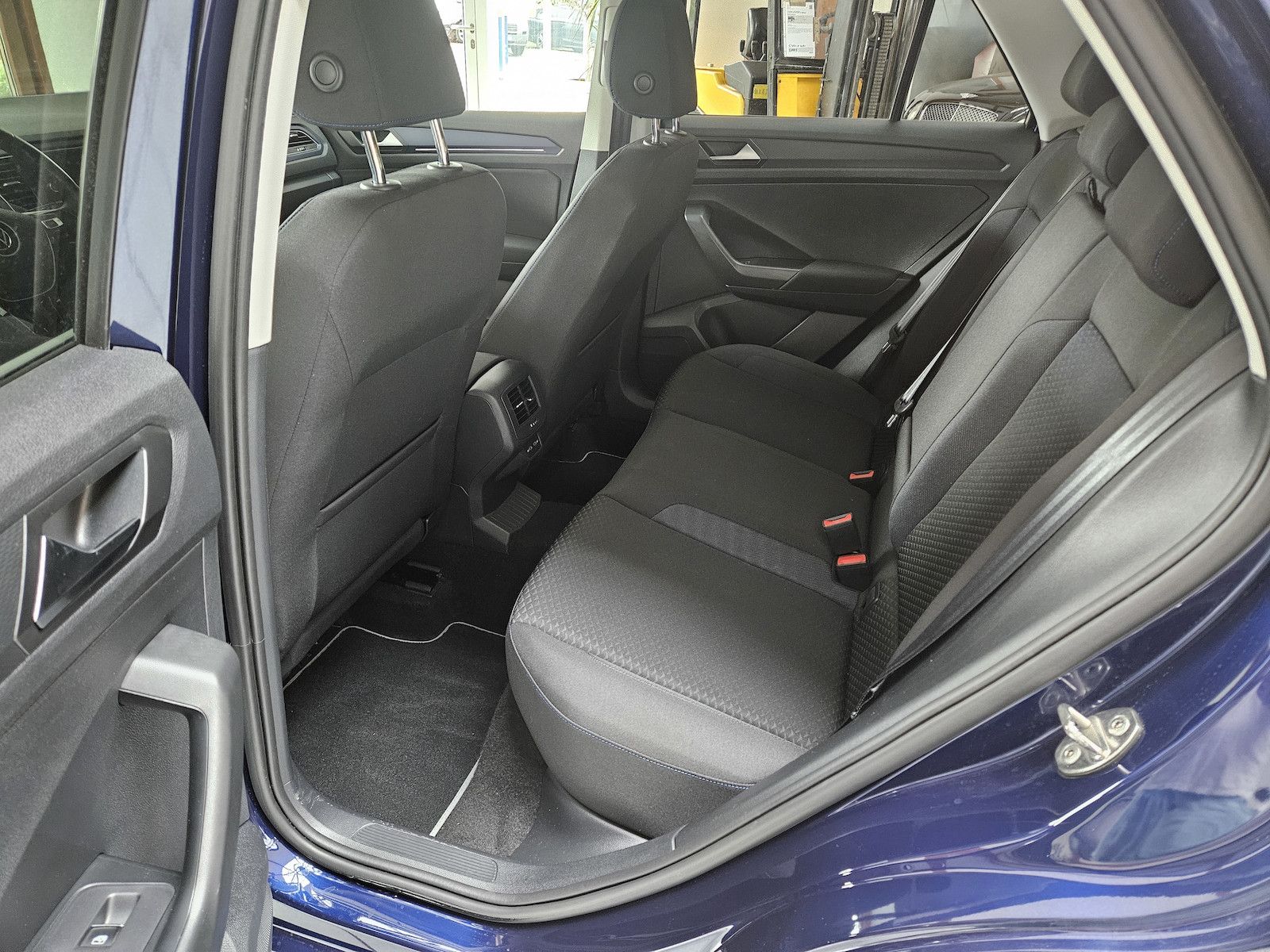 Volkswagen T-Roc 1.5 TSI Style - Samsaru's Car Outlet