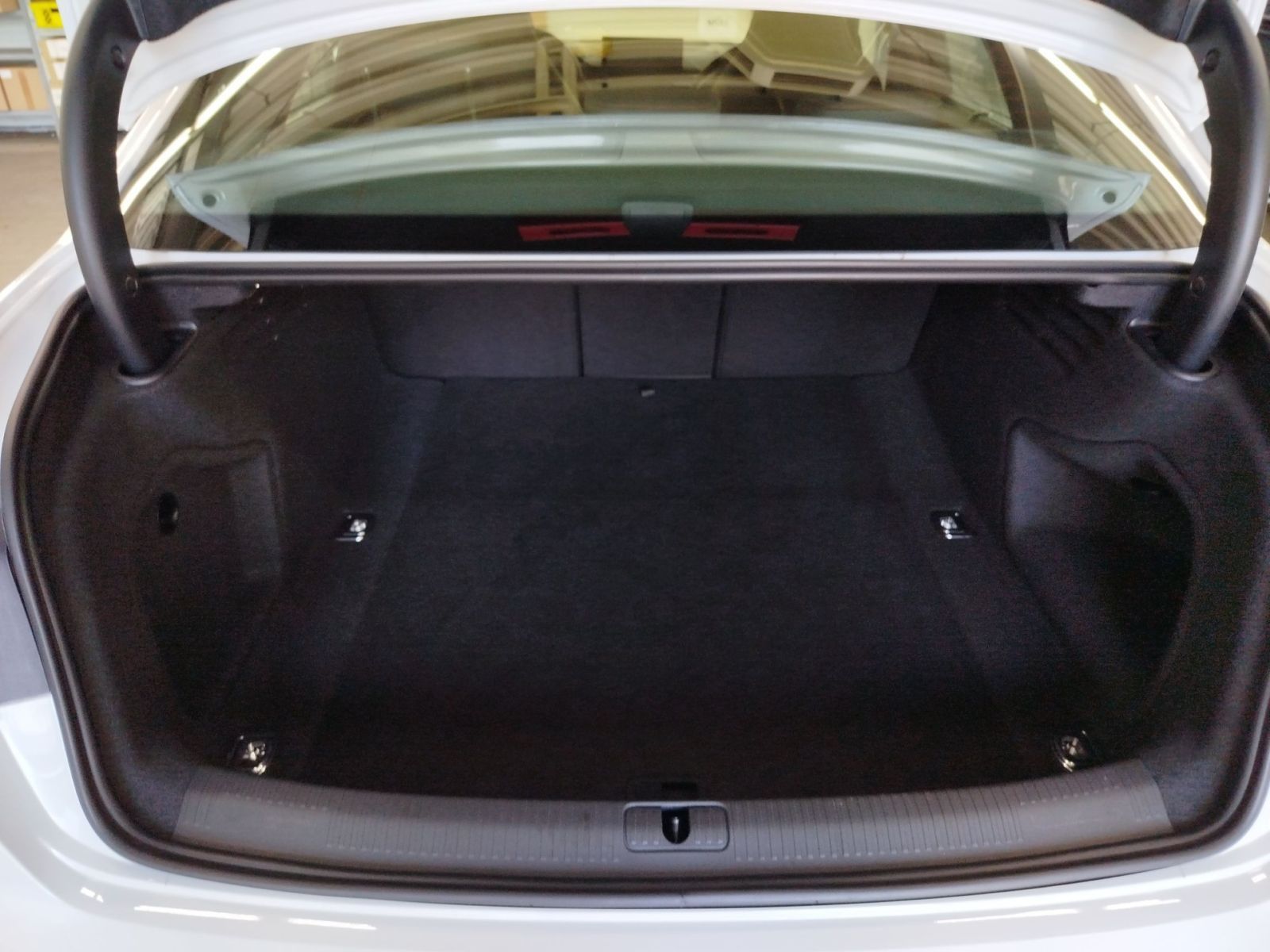 Audi A4 35 TFSI S tronic S line - Samsaru's Car Outlet