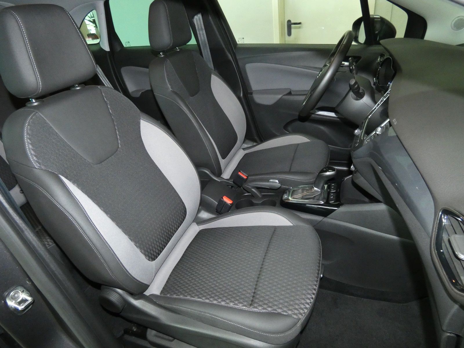 Opel Crossland - Samsaru's Car Outlet