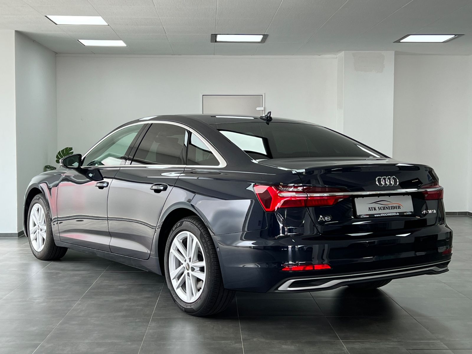 Audi A6 Lim. 45 TFSI advanced - Samsaru's Car Outlet