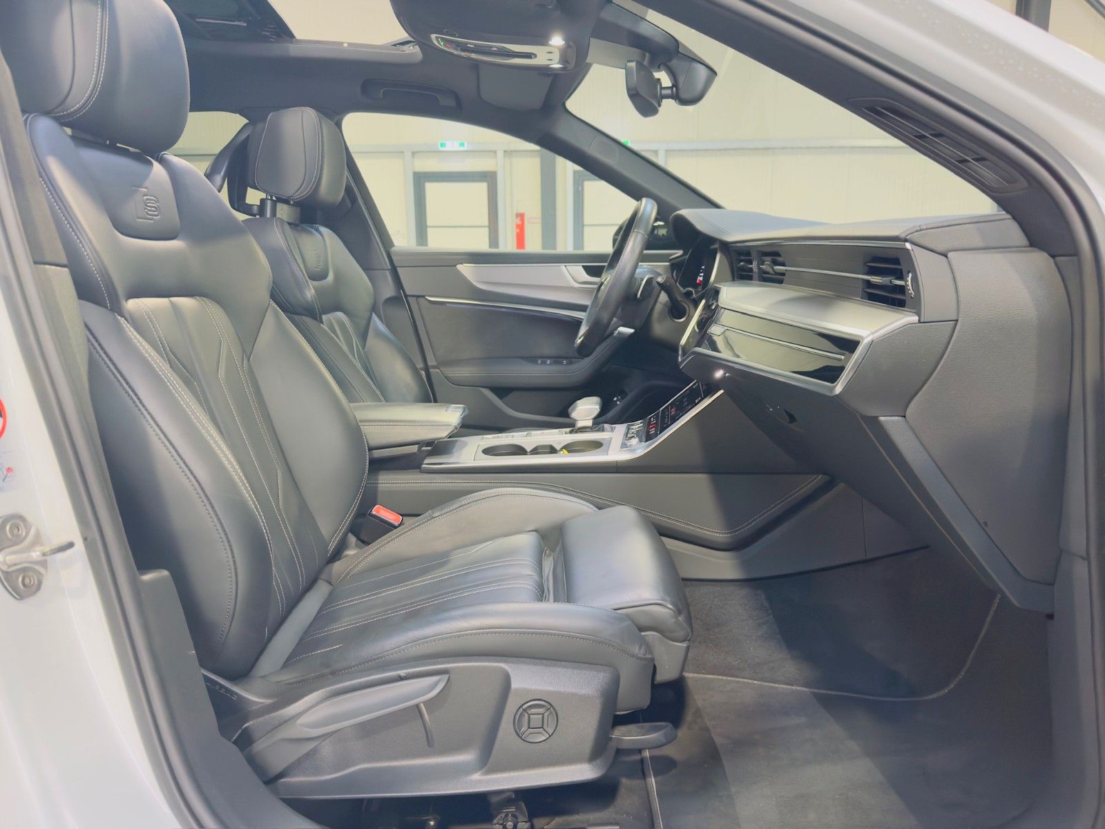 Audi A6 Avant 55 TFSi e Quattro - Samsaru's Car Outlet