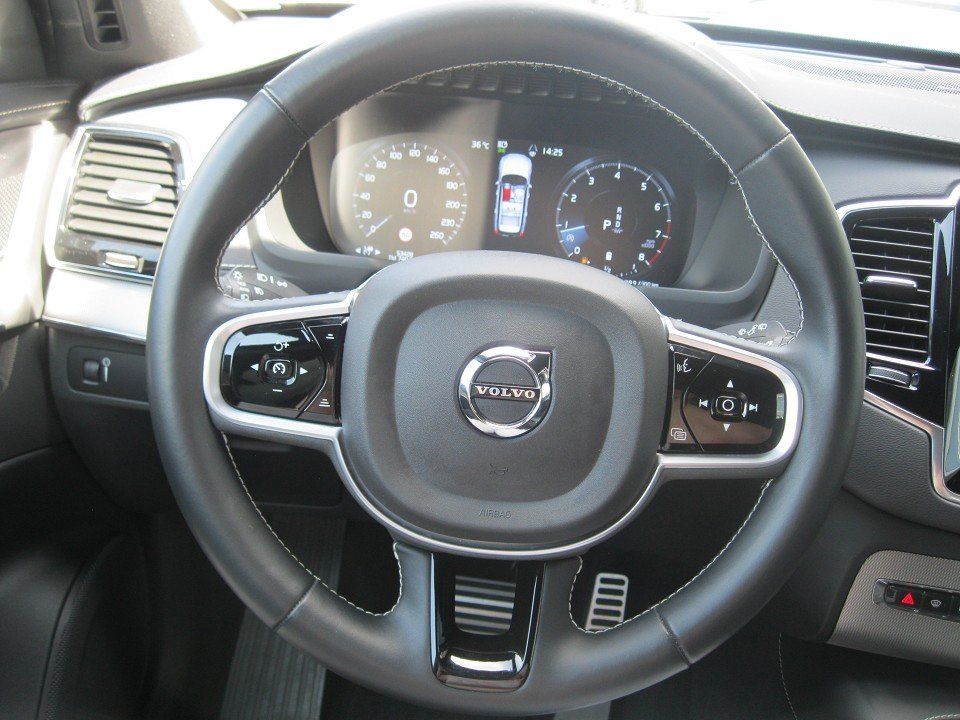 Volvo XC90 B6 Benzin R-Design - Samsaru's Car Outlet