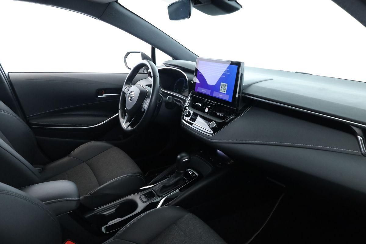 Toyota Corolla Touring Sports 2.0 CVT Team D Navi Kam