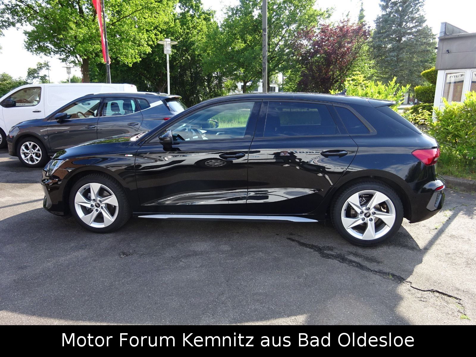 Audi A3 Sportback 30 TFSI S line - Samsaru's Car Outlet