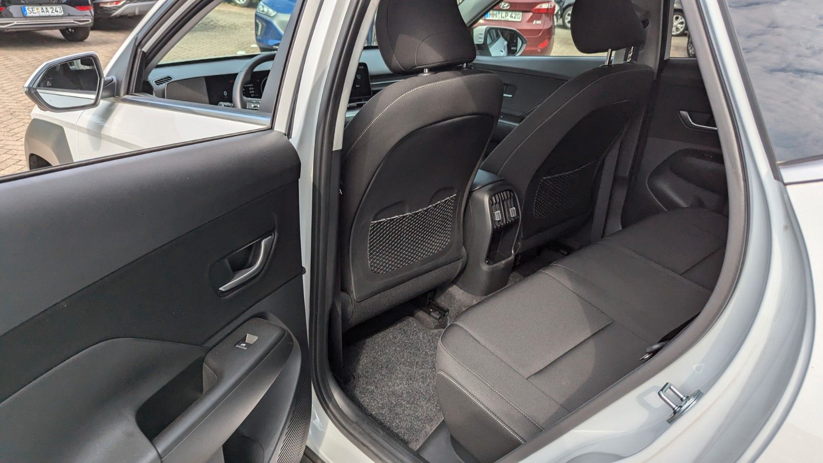 Hyundai KONA 1.0 T-GDi 120PS DCT Trend - Samsaru's Car Outlet