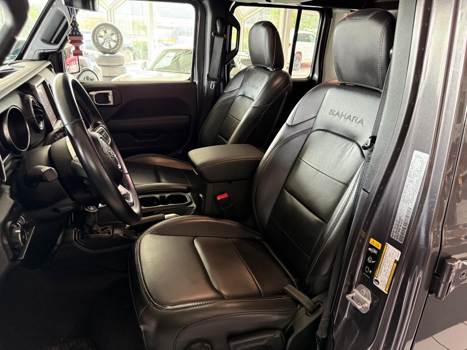 Jeep Wrangler 3.6 V6 Sahara one touch sky roof LED