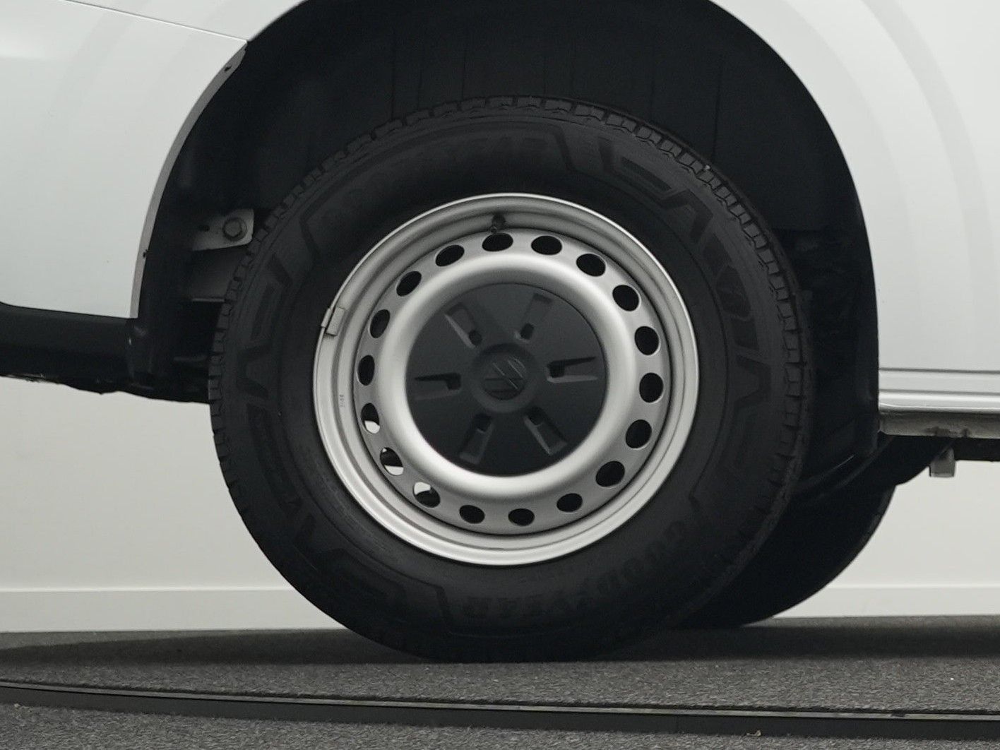 Volkswagen T7 Kasten Transporter LR/Lang 2.0 TDI *LED*KAM*