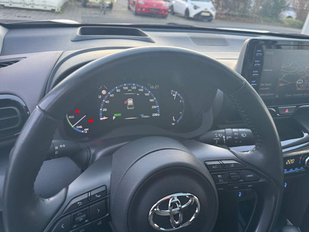Toyota Yaris Cross Hybrid 1.5 VVT-i Elegant