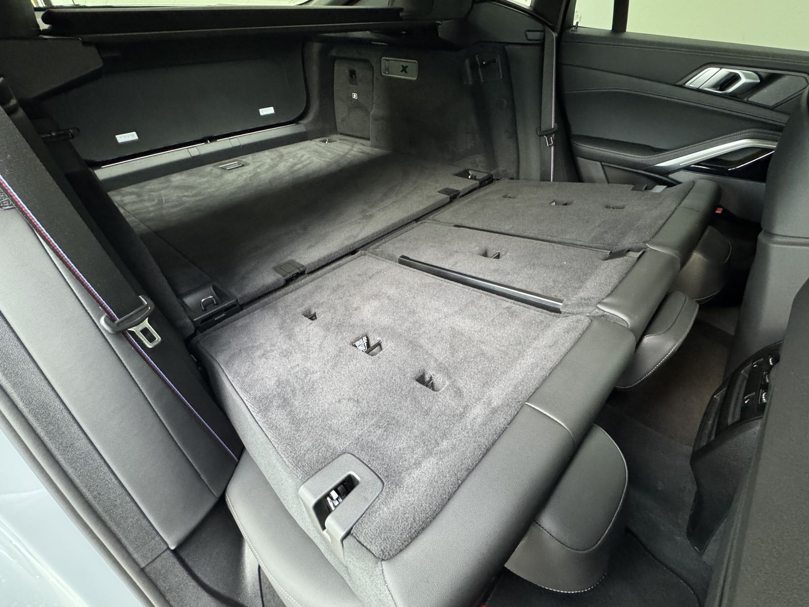 BMW X6 xDrive40d M Sport Pro - Samsaru's Car Outlet