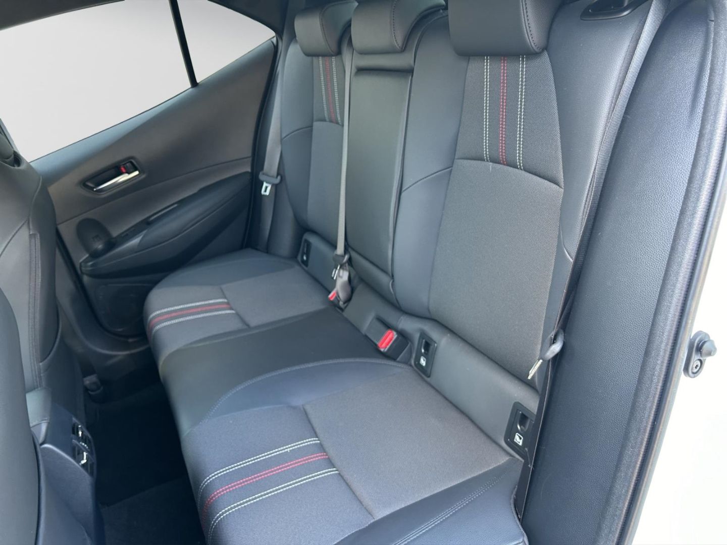 Toyota Corolla 2.0 Hybrid GR Sport - Samsaru's Car Outlet