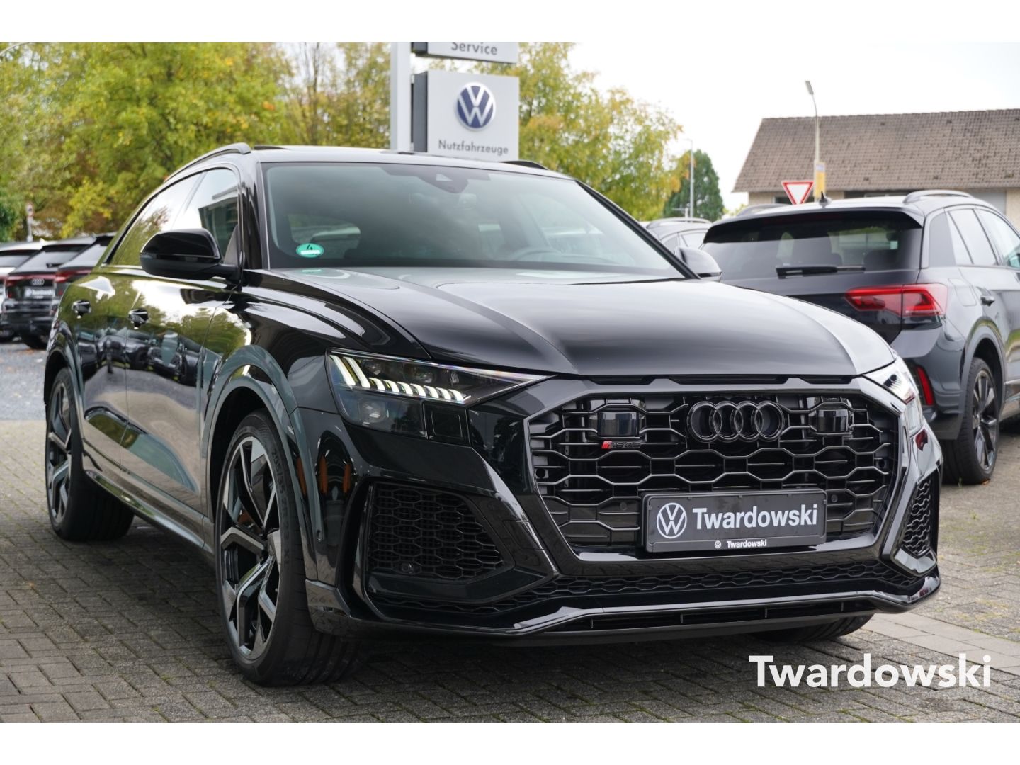 Audi RSQ8 Keramik Stand-HZ Memo AHK HUD Massage B&O S