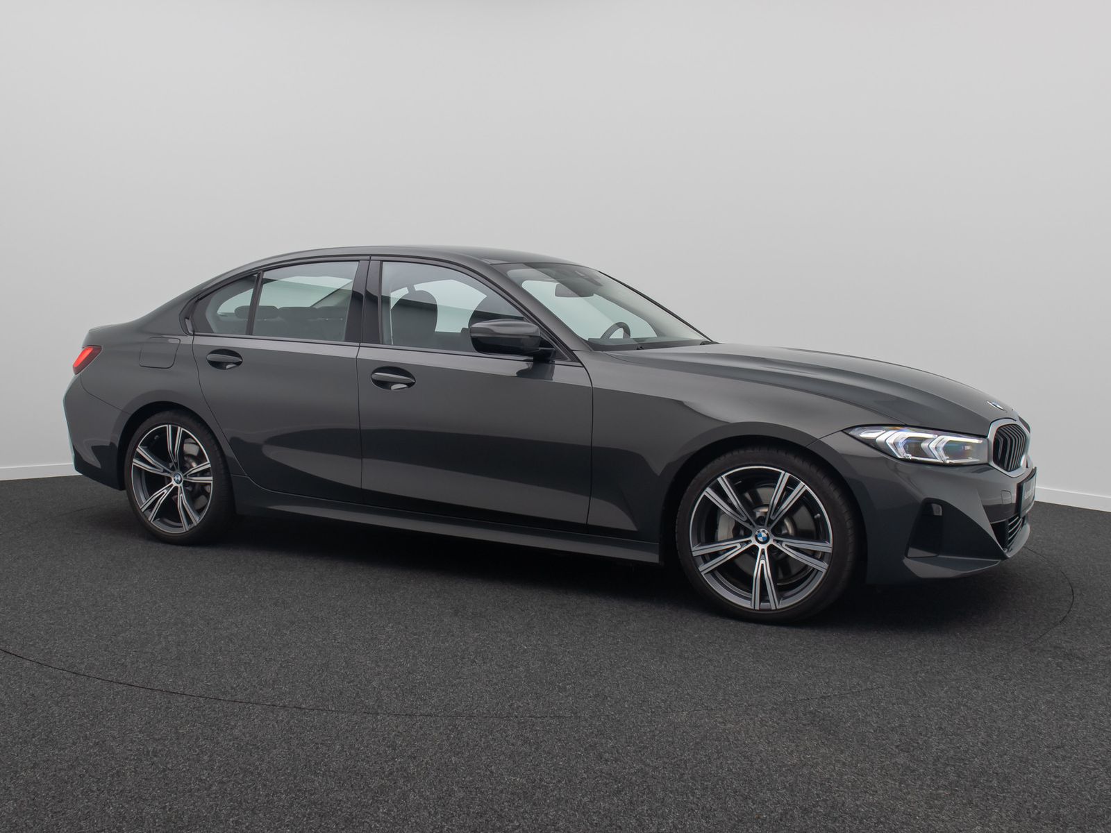 BMW 330i xD Komfort DAB HiFi Leder M Sport 19Zoll