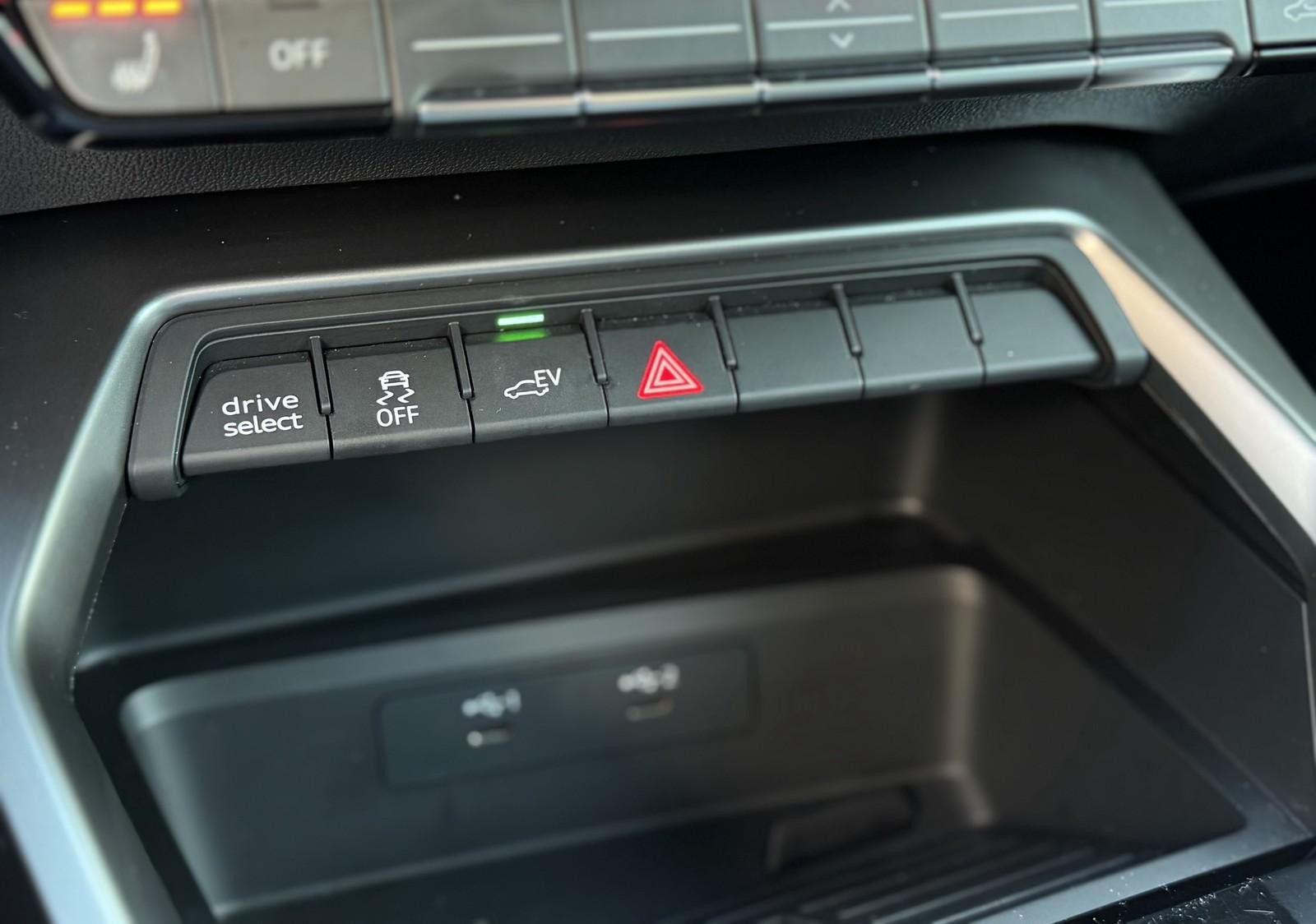 Audi A3 Sportback 40 TFSI e - Samsaru's Car Outlet