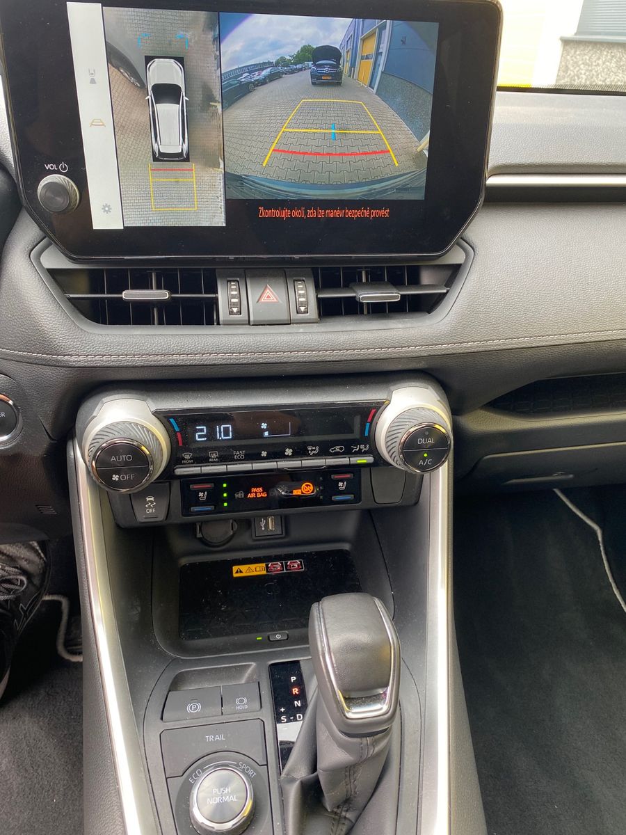 Toyota RAV 4 2.5 Executive Hybrid 4WD - Samsaru's Car Outlet