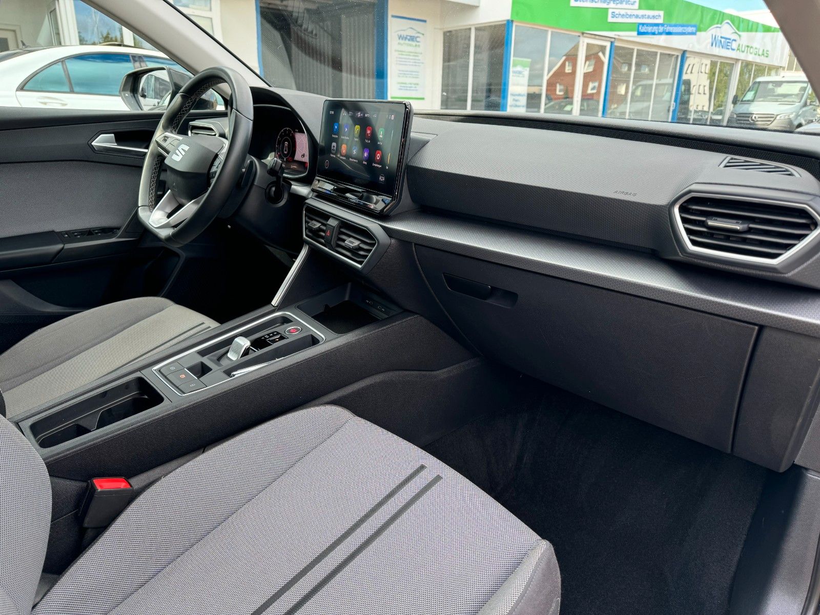 Seat Leon Style 1.0 eTSI DSG - Samsaru's Car Outlet