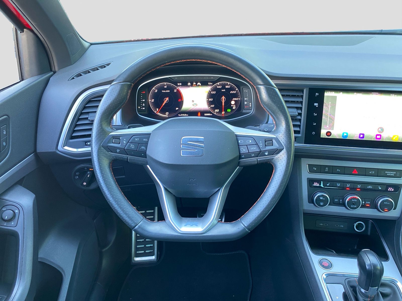 Seat Ateca 2.0TDI DSG FR LED Navii Pano AHK CAM ACC