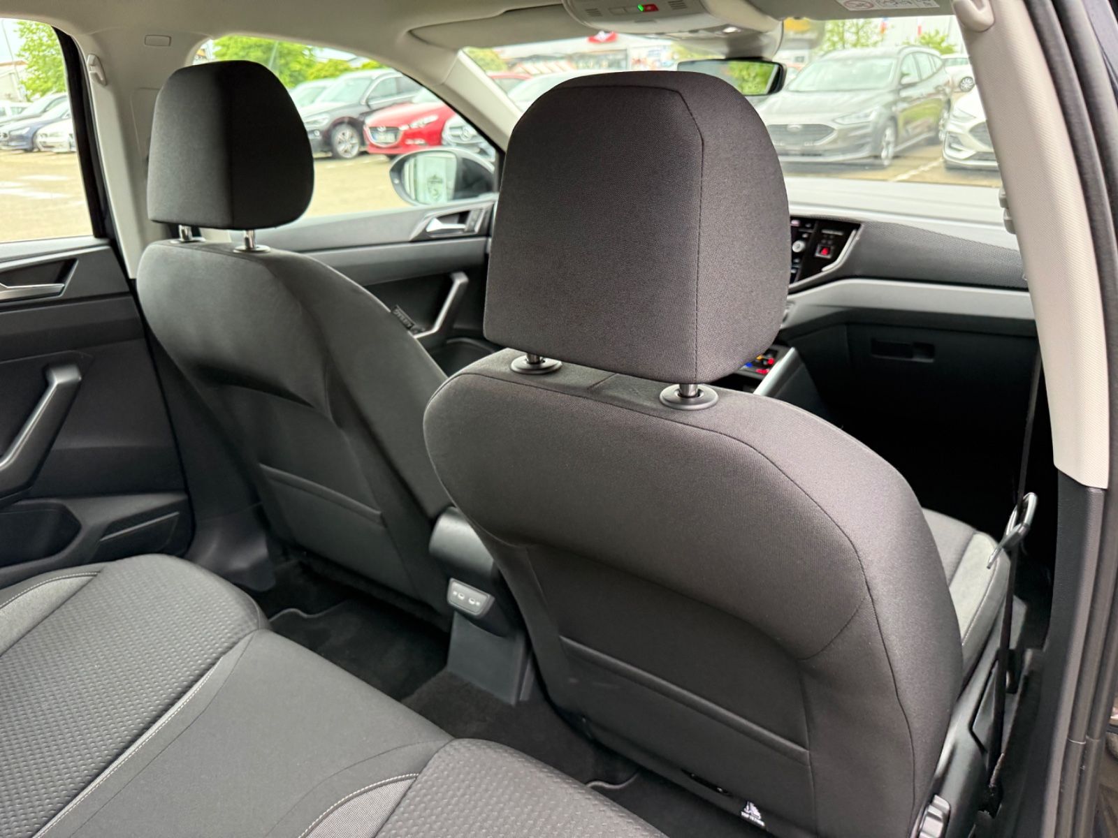 Volkswagen Taigo Life 1.0 DSG - Samsaru's Car Outlet