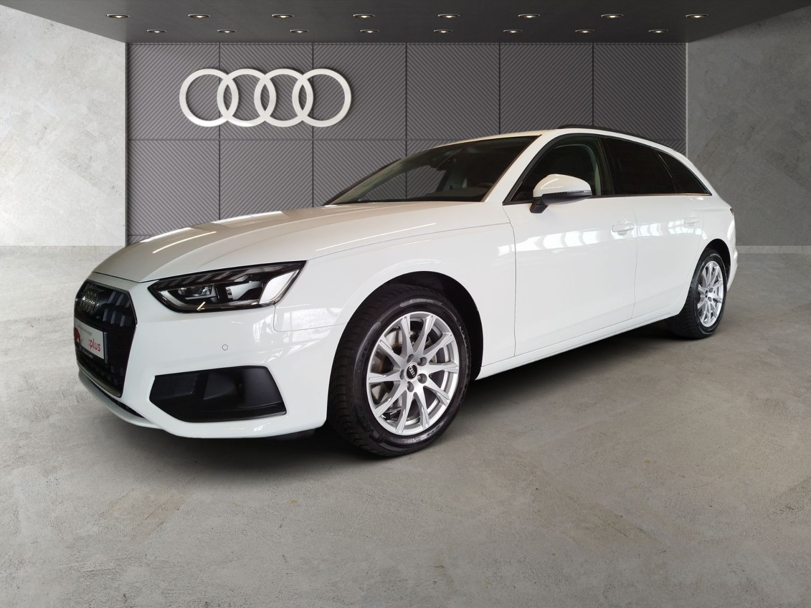 Audi A4 Avant 35 TFSI S tronic - Samsaru's Car Outlet