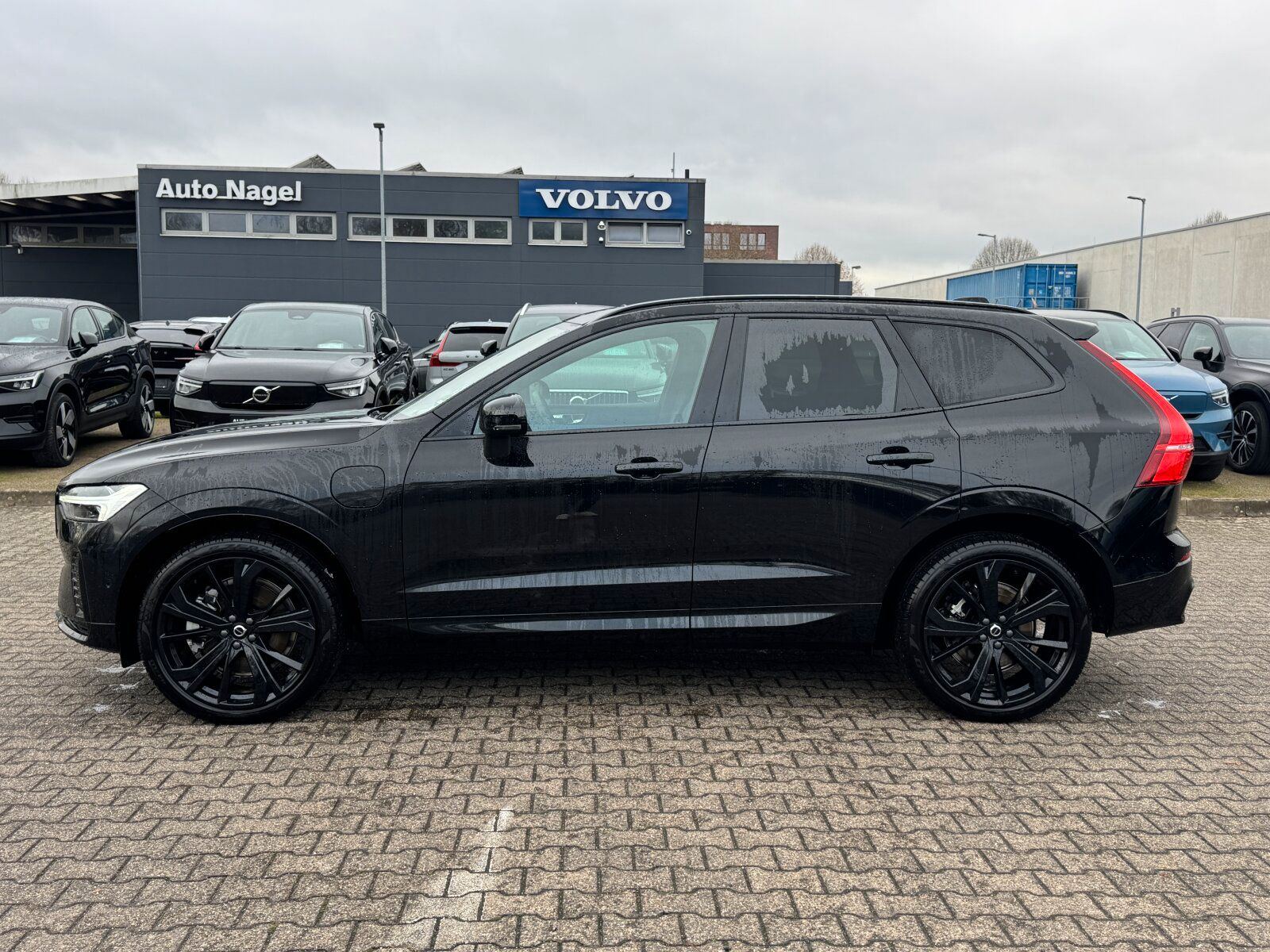 Volvo XC60 T6 Ultra Black Edition PANO AHK