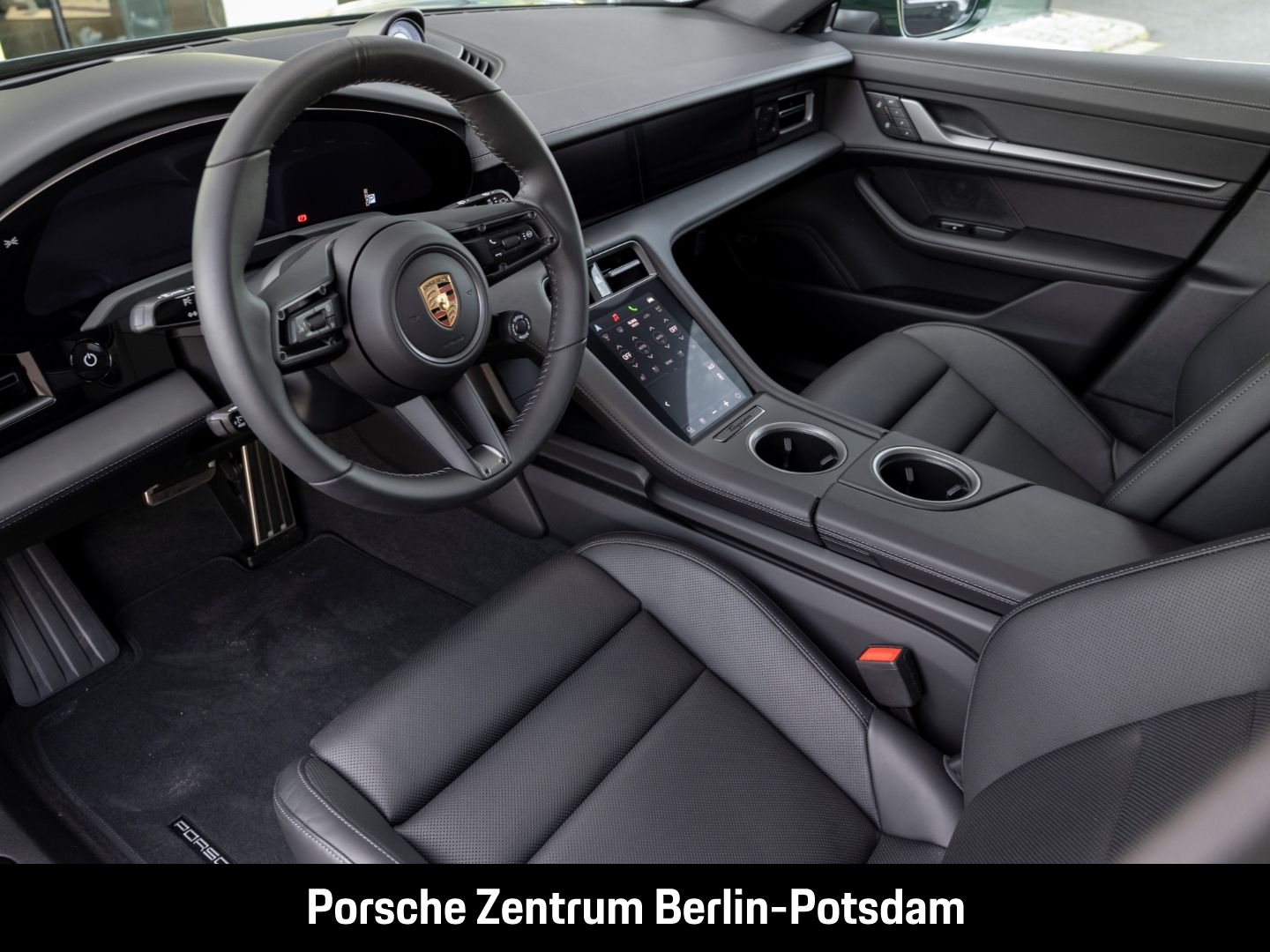 Porsche Taycan 4S Cross Turismo Soft-Close HD-Matrix