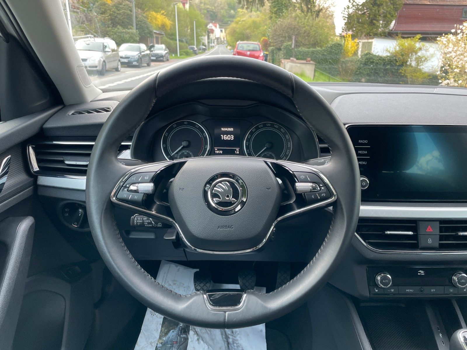 Skoda Kamiq Tour 1.0 TSI - Samsaru's Car Outlet