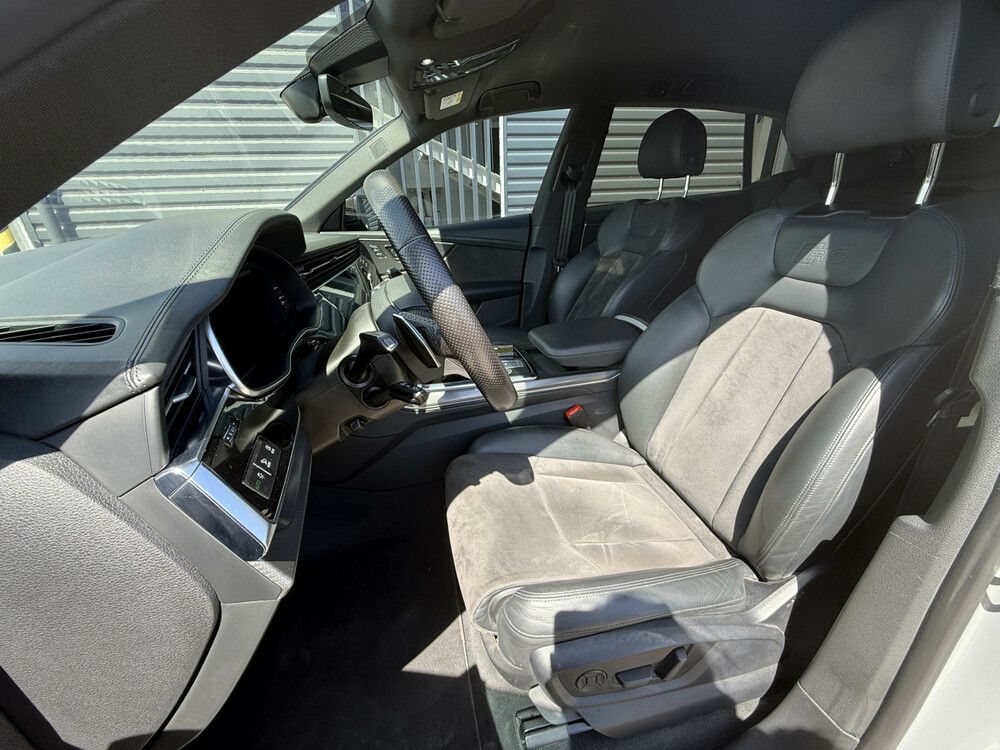 Audi RSQ8 AHK B&O Sport-AGA Matrix