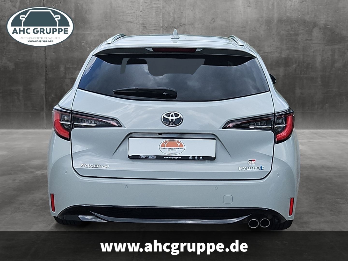 Toyota Corolla Touring Sports 2.0 Hybrid - Samsaru's Car Outlet