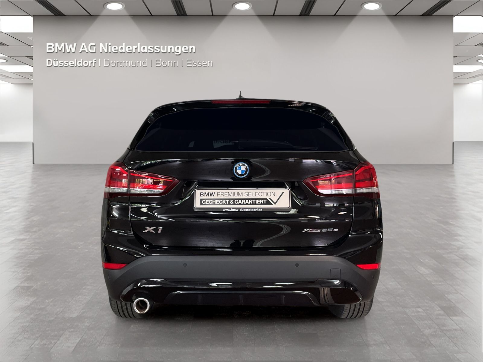 BMW X1 xDrive25e Sport Line - Samsaru's Car Outlet