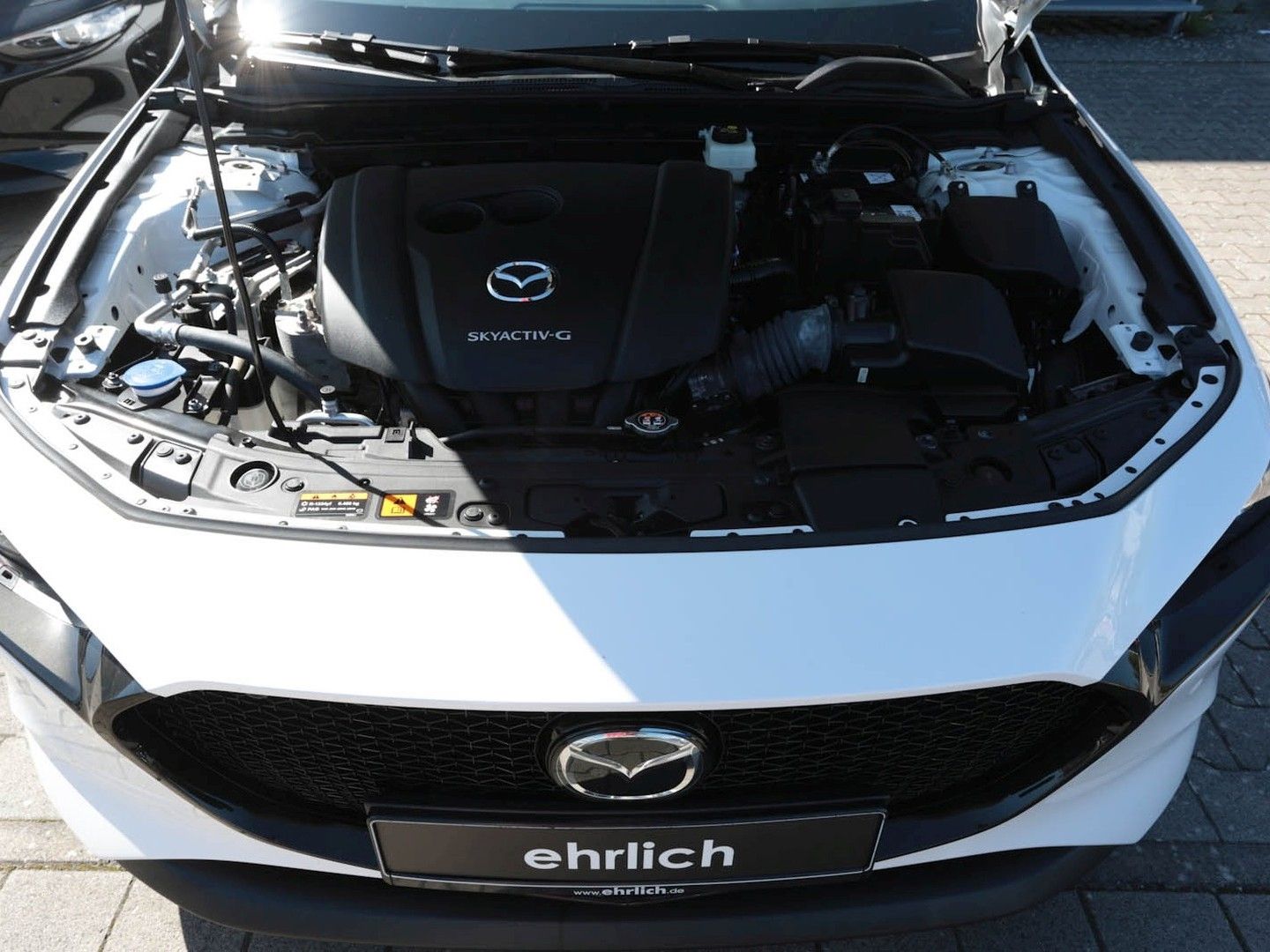 Mazda 3 Selection NAVI+PDC+360°MONITOR+SHZ+LHZ