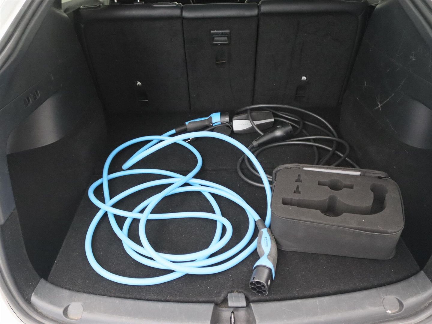 Tesla Model Y Long Range AWD 75kWh 351pk AMD RYZEN [ T