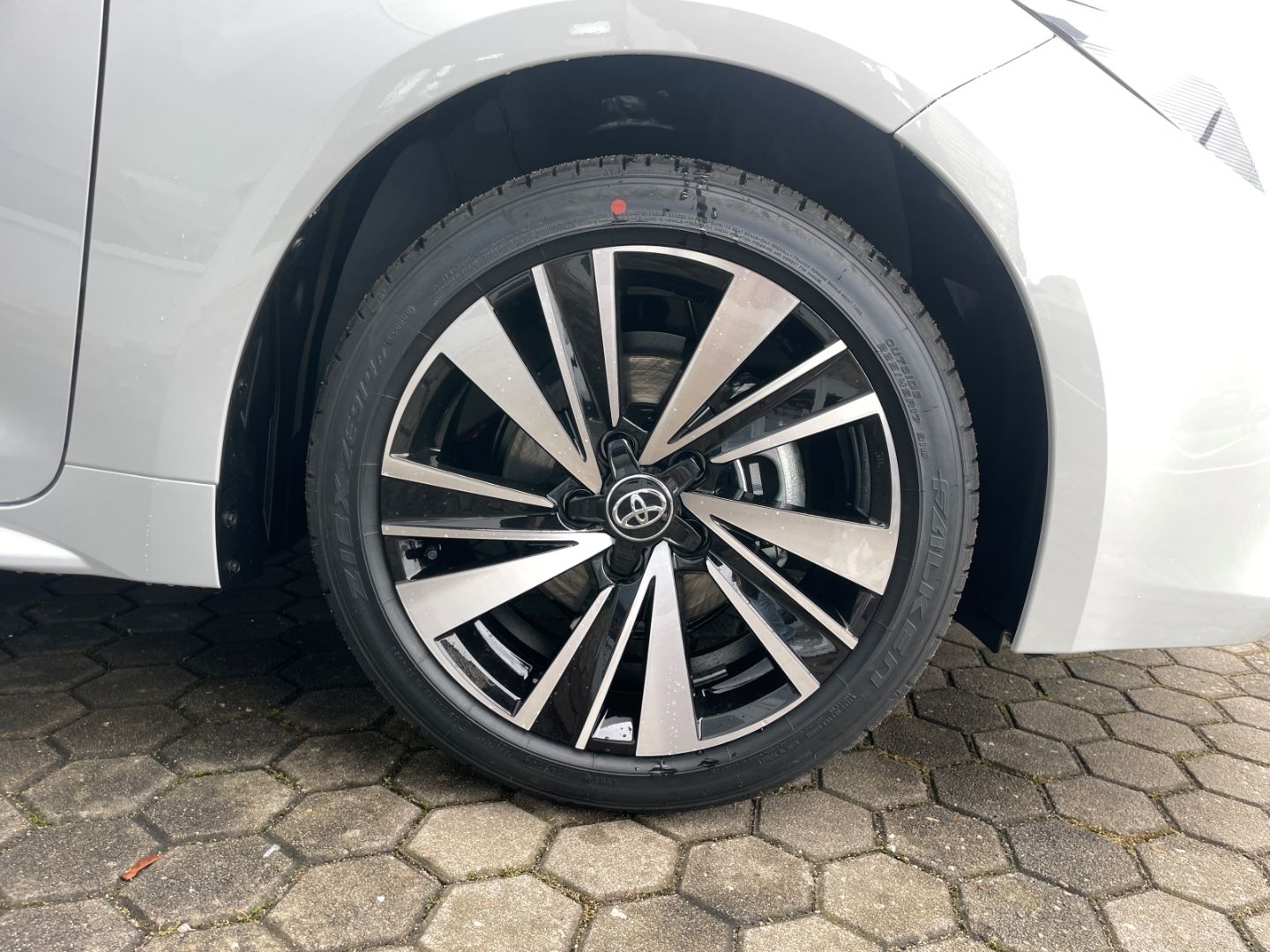 Toyota Corolla TS 1.8 Hybrid Teamplayer *Technik-Paket*
