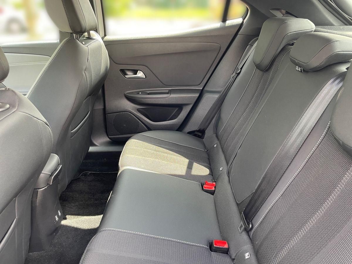 Opel Mokka-e Elegance - Samsaru's Car Outlet